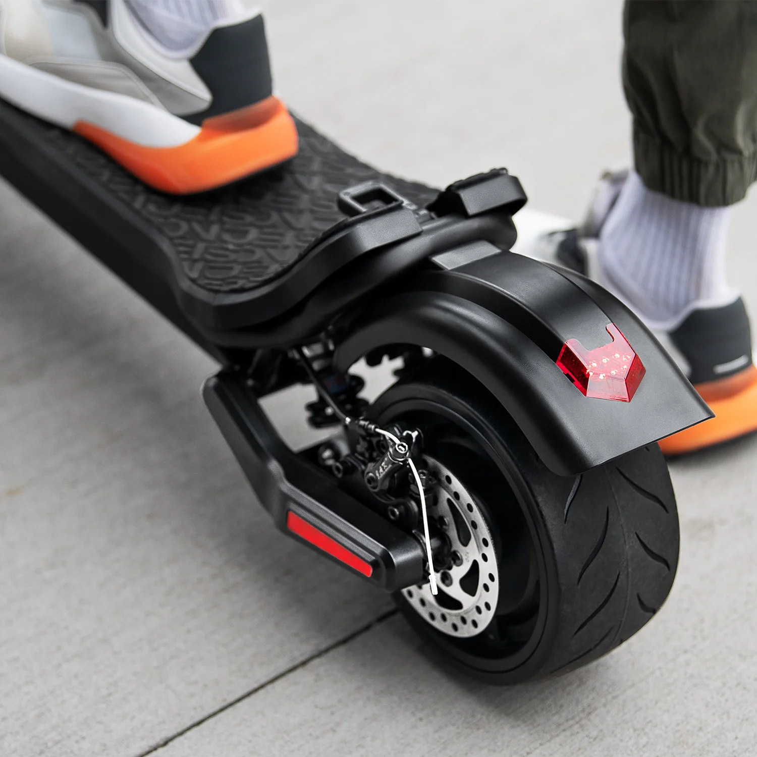 Jetson Canyon Electric Scooter, Black - Radiant Selections