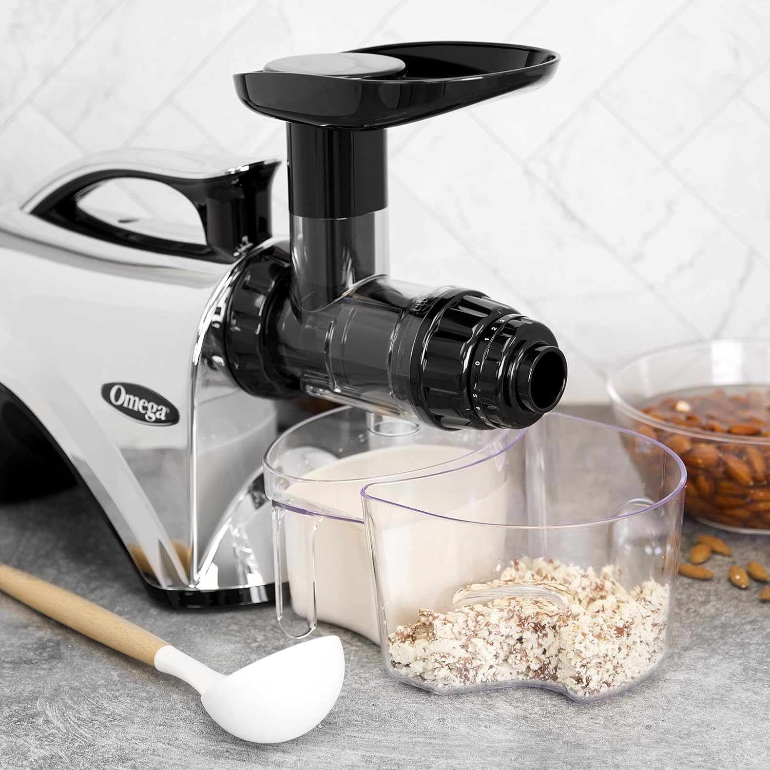 Omega NC900HDC Cold Press Juicer Machine, Vegetable and Fruit Juice Extractor and Nutrition System, Dual-Stage Slow Masticating Juicer, 150 W