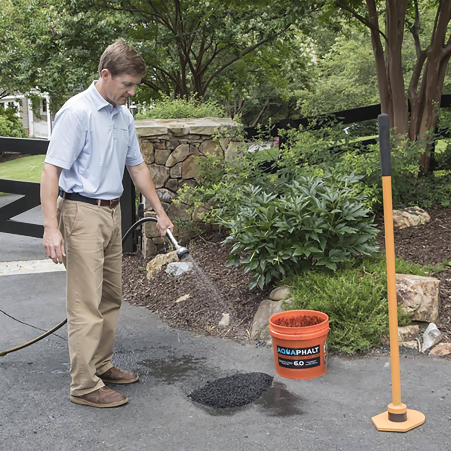 Aquaphalt 4.0 Black Water-Based Asphalt and Concrete Patch 3.5 Gal