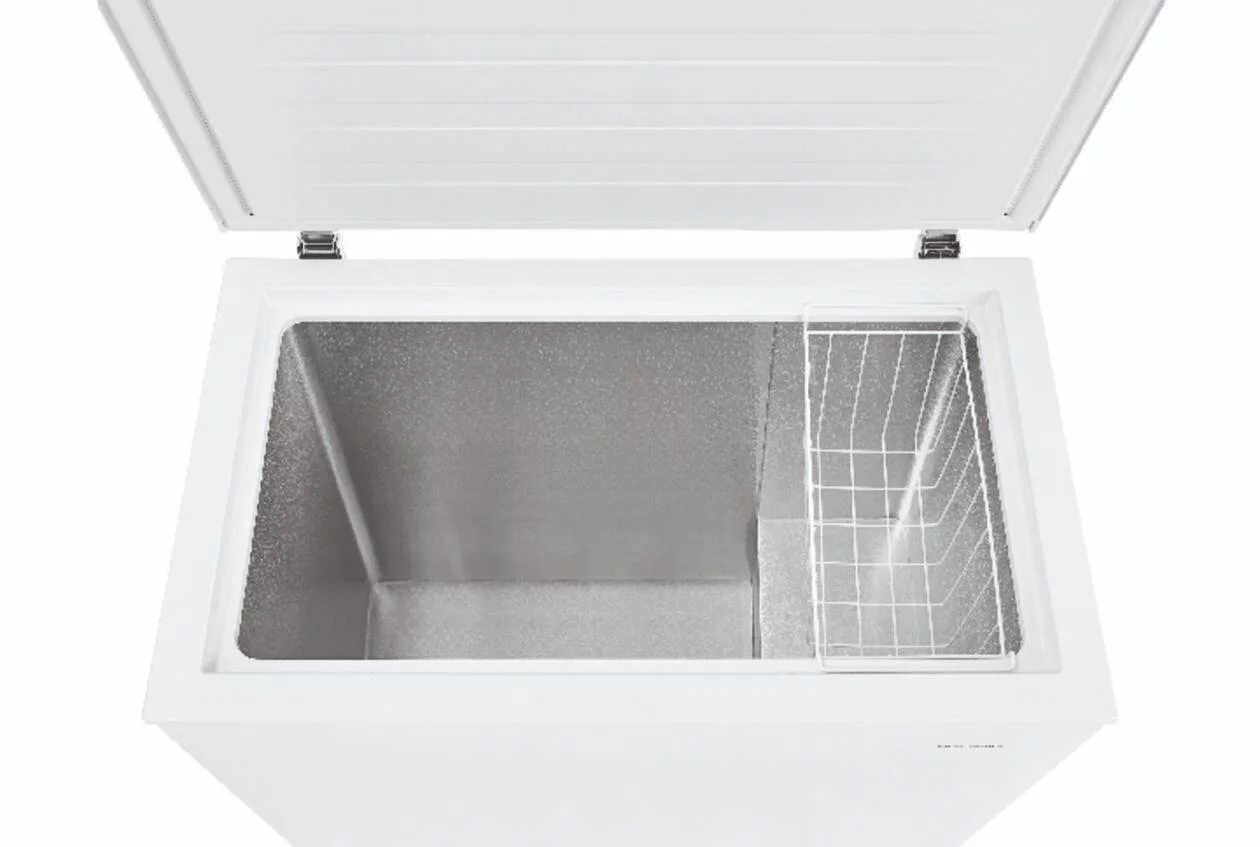 Frigidaire FFFC07M2UW 38 Chest Freezer with 7.2 cu. ft. Capacity  CSA Listed  Adjustable Temperature Control  Defrost Water Drain  and Removable