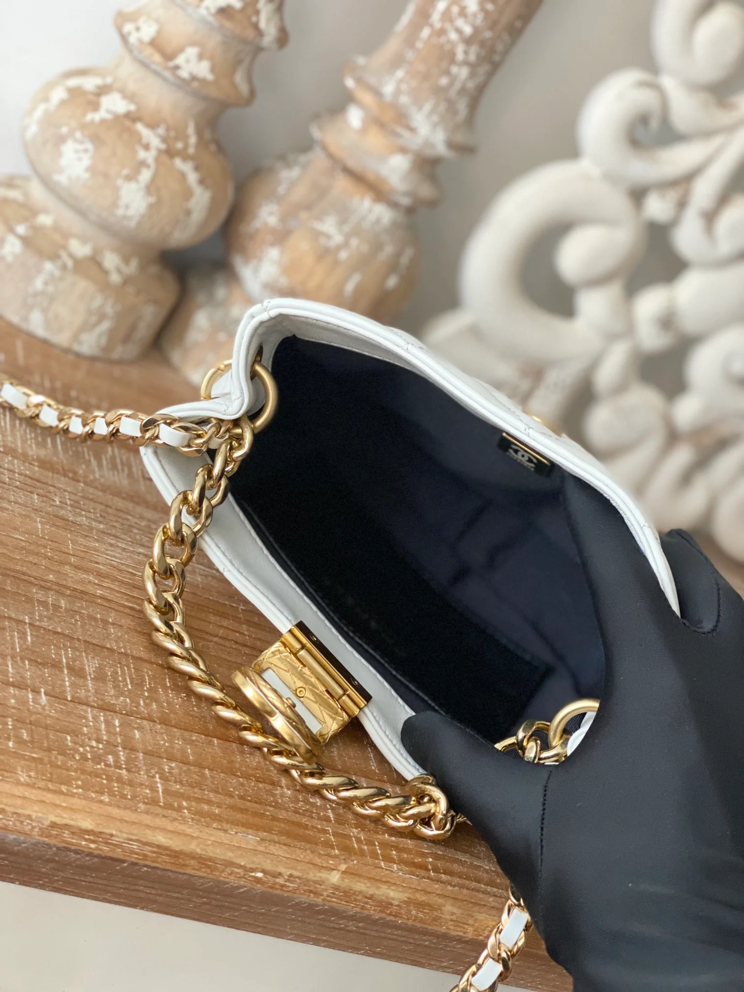 Chanel Small Hobo Bag Gold Hardware White For Women, Women&rsquo;s Handbags, Shoulder Bags 7.5in/19cm