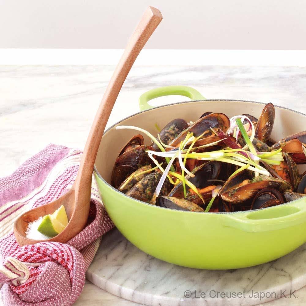 Le Creuset Cast Iron 4.5-Quart Flame Soup Pot