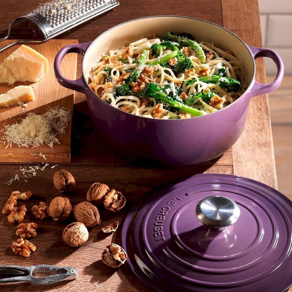 Le Creuset Round Casserole Cast Iron 20 cm Cerise