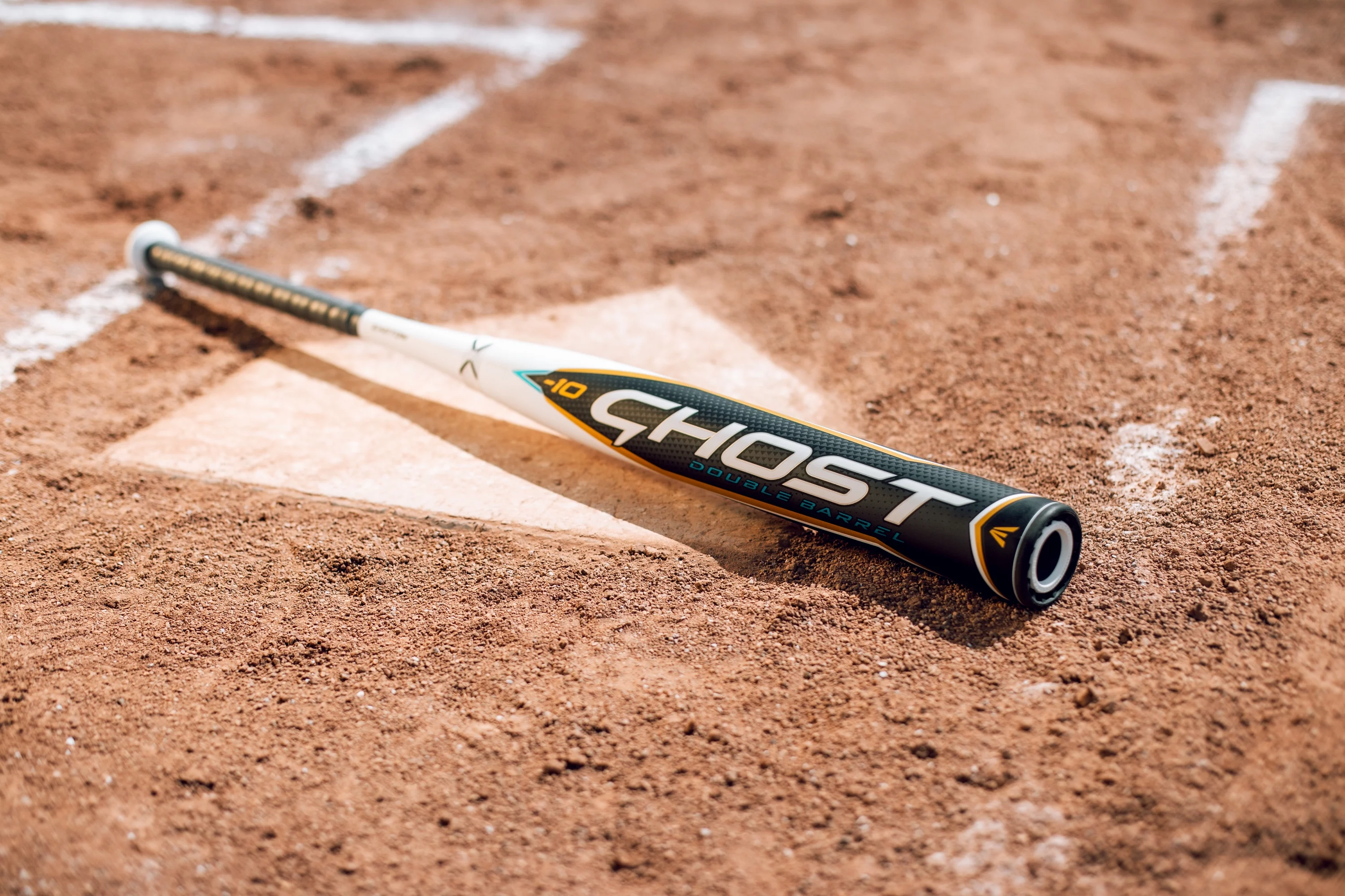 Easton Ghost Double Barrel - 11 Fastpitch Bat | 32 in | -11