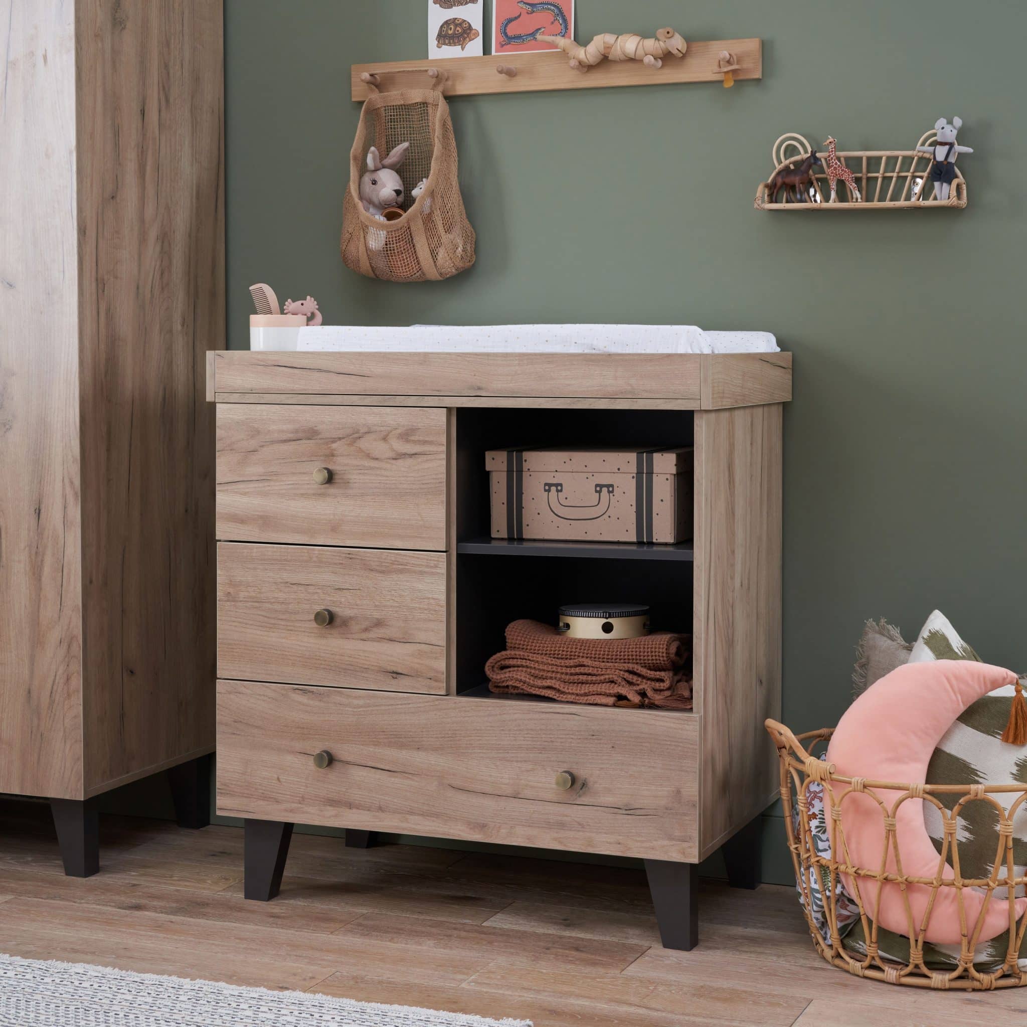 Tutti Bambini Como 4 Piece Nursery Room Set – Slate Grey/Distressed Oak