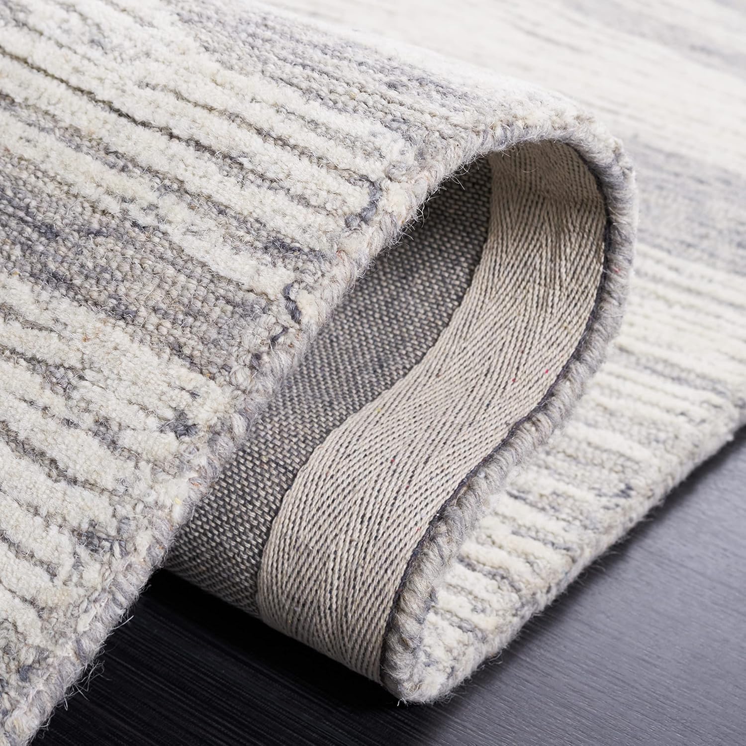 SAFAVIEH Metro Collection Area Rug - 8' x 10', Grey & Ivory, Handmade Modern Wool, Ideal for High Traffic Areas in Living Room, Bedroom (MET995F)