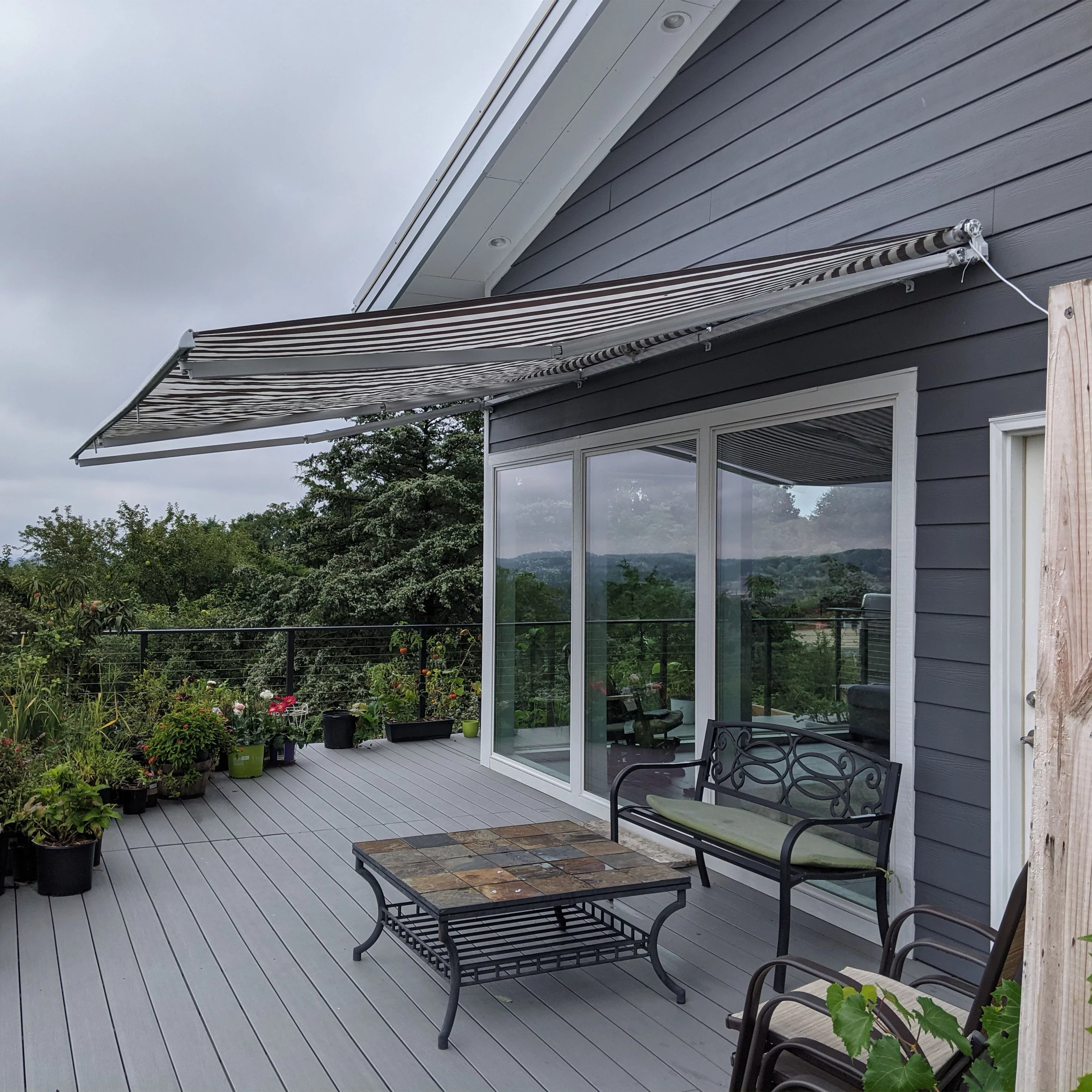 ALEKO 20' x 10' Retractable Motorized Patio Awning, Gray and White Striped Color
