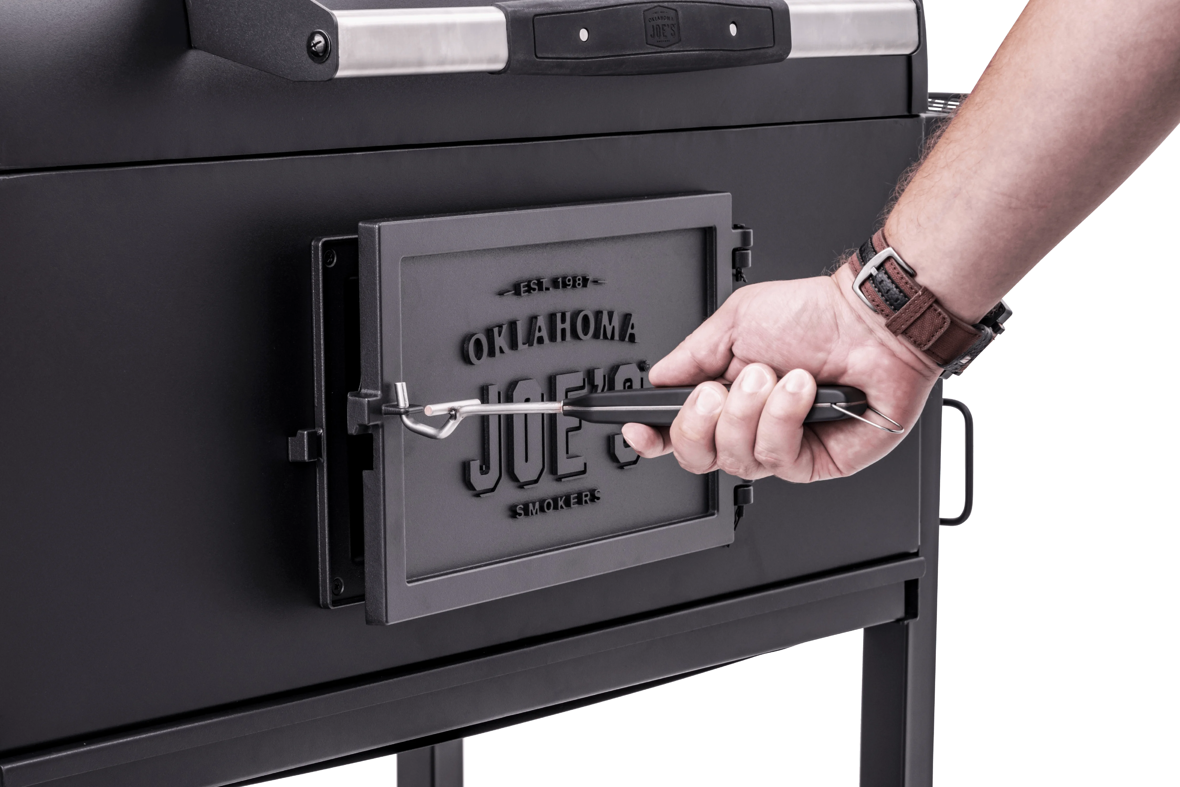 Oklahoma Joe's Judge Charcoal Grill