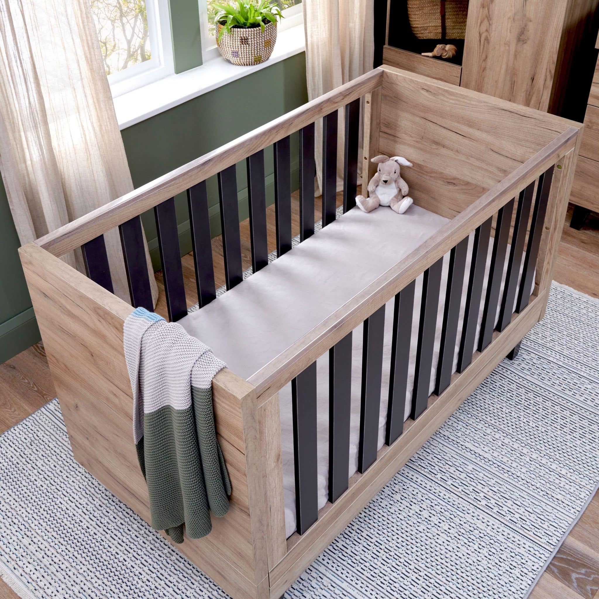 Tutti Bambini Como 4 Piece Nursery Room Set – Slate Grey/Distressed Oak
