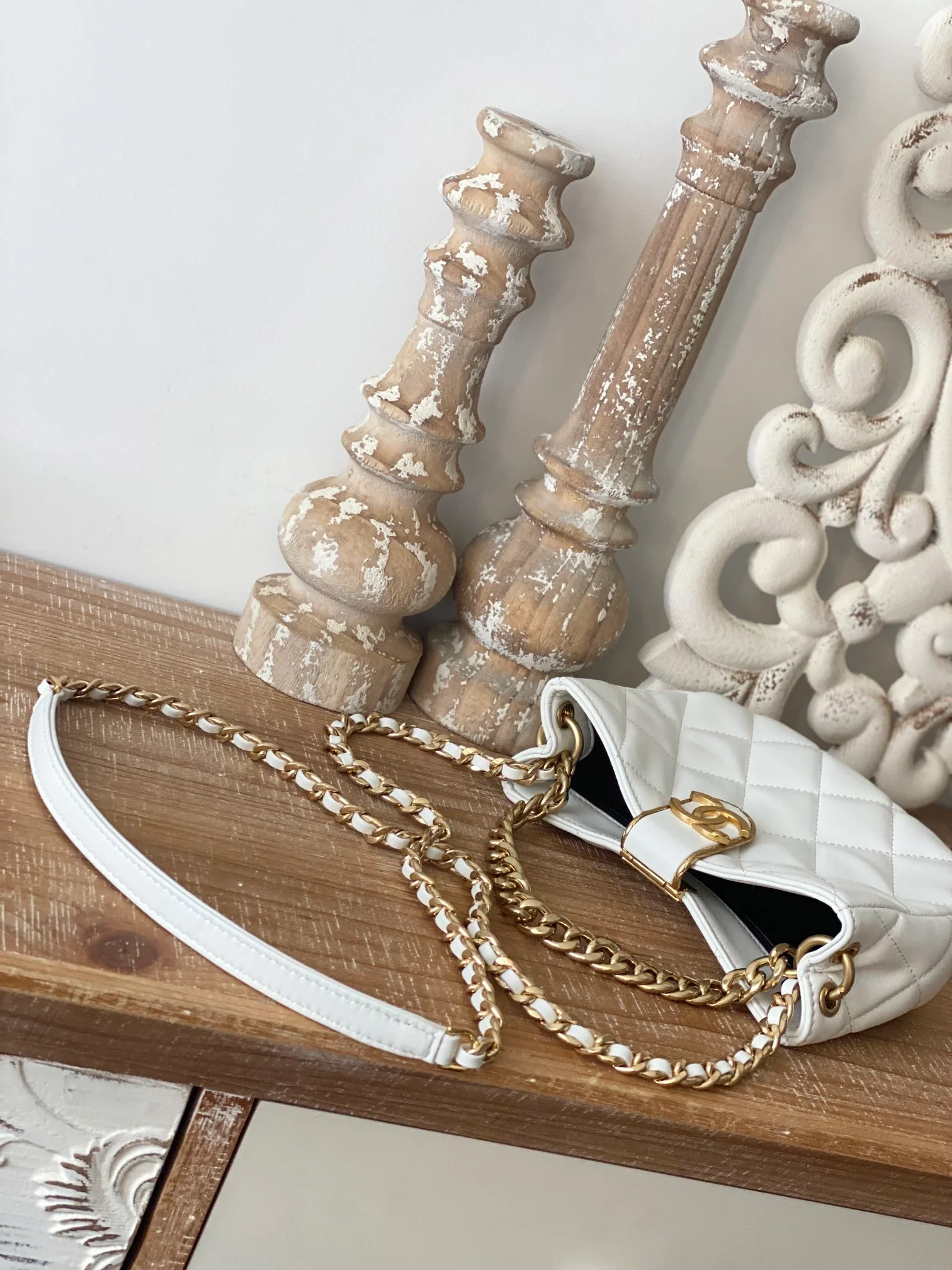 Chanel Small Hobo Bag Gold Hardware White For Women, Women&rsquo;s Handbags, Shoulder Bags 7.5in/19cm