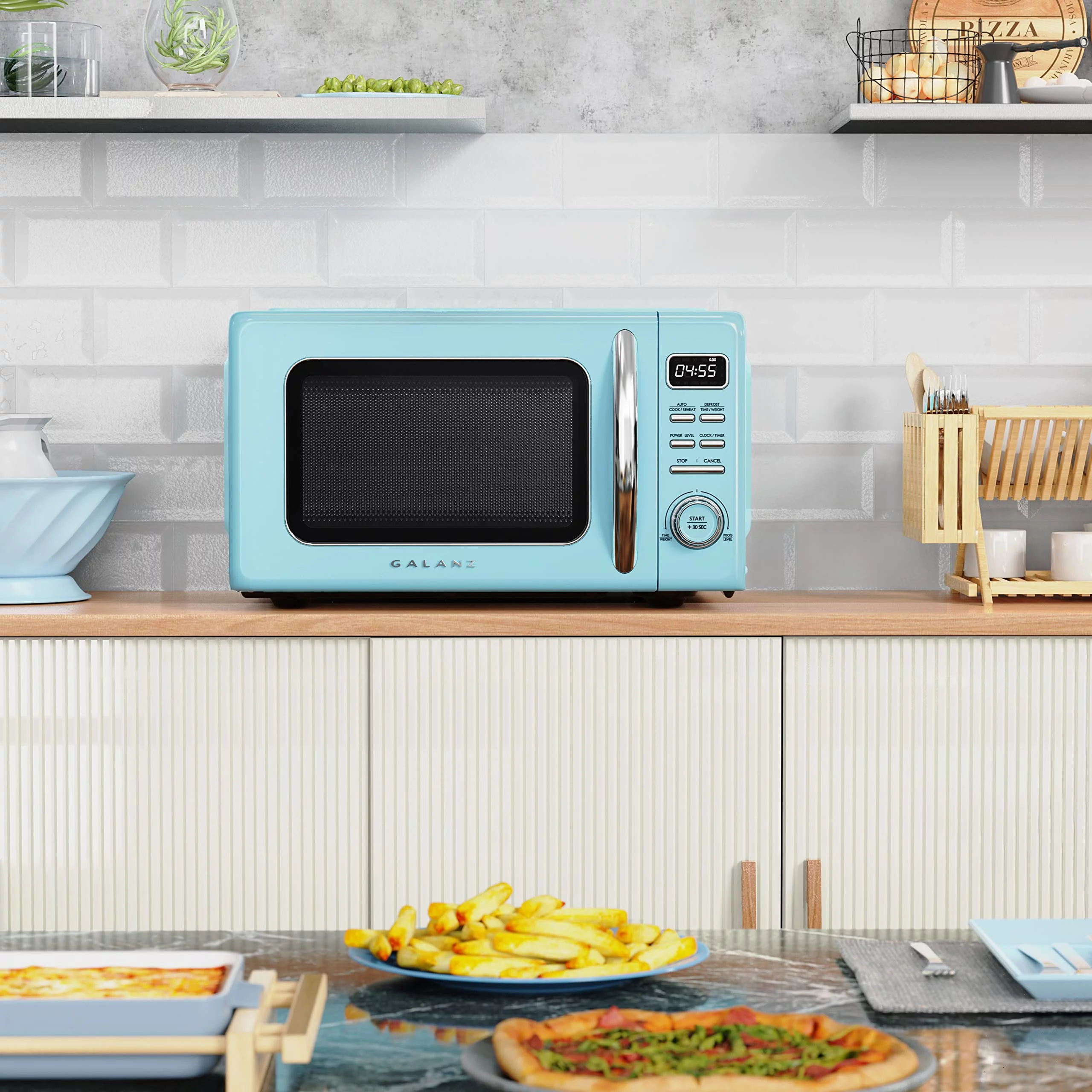 Galanz GLCMKZ09BER09 Retro Countertop Microwave Oven with Auto Cook & Reheat, Defrost, Quick Start Functions, Easy Clean with Glass Turntable