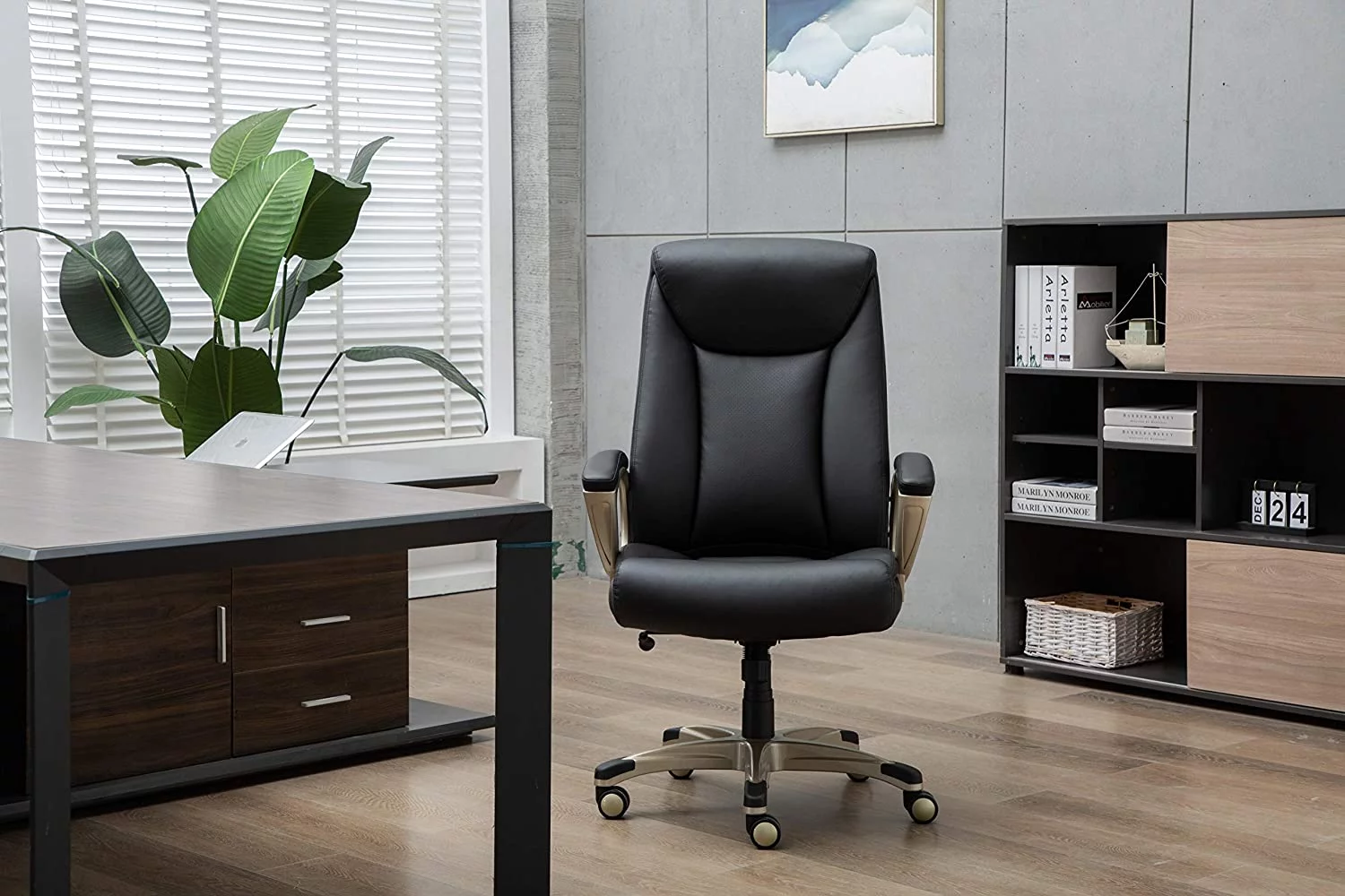 JIAH Bonded Leather Big & Tall Executive Office Computer Desk Chair, 350-Pound Capacity, Black, 29.5"D x 27.25"W x 47"H