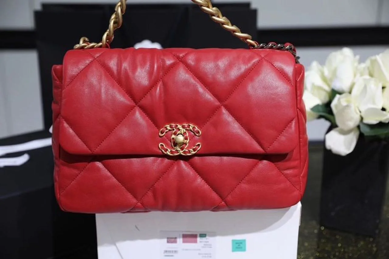 Chanel 19 Handbag 26cm Red For Women AS1160
