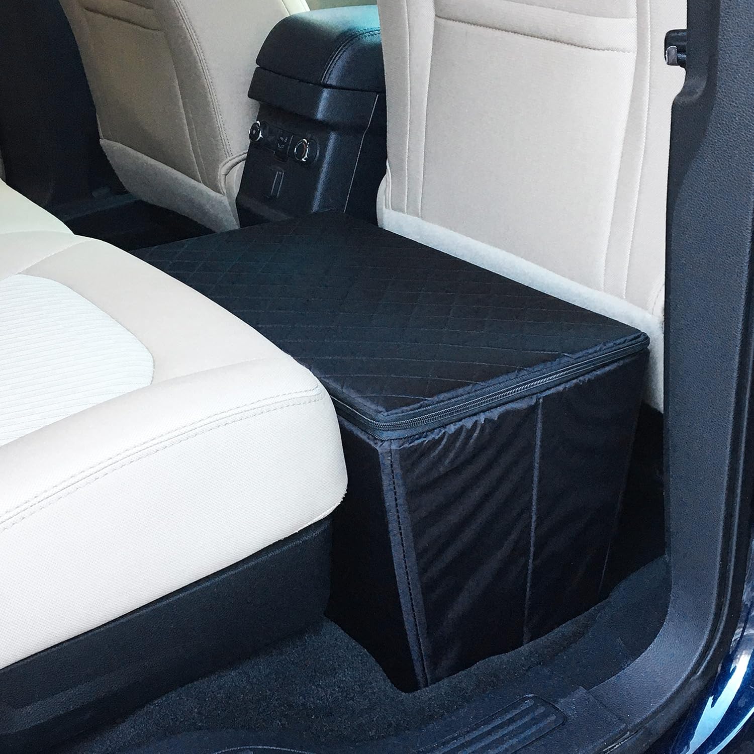 Back Seat Dog Extender and Car Storage Prevents Your Dog from Falling Off The Backseat When Driving