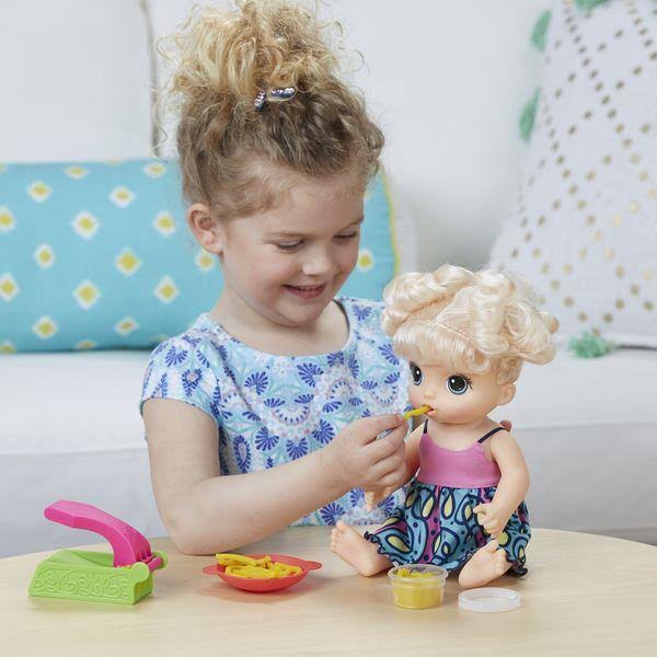 Baby Alive Super Snacks Snackin& Noodles Baby (Blonde) Hasbro