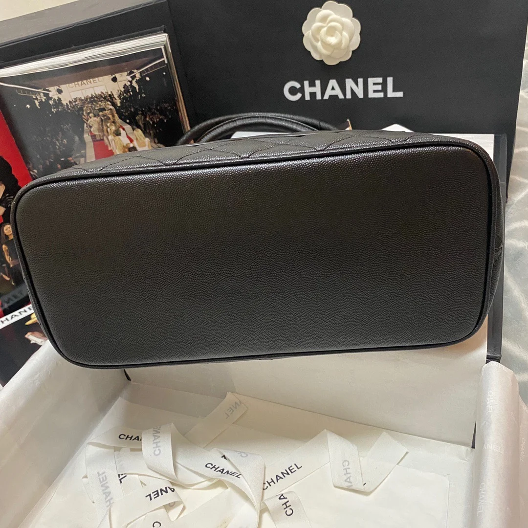 Chanel Medallion Tote Gold Hardware Caviar Black For Women, Women&rsquo;s Handbags, Shoulder Bags 15.6in/32cm