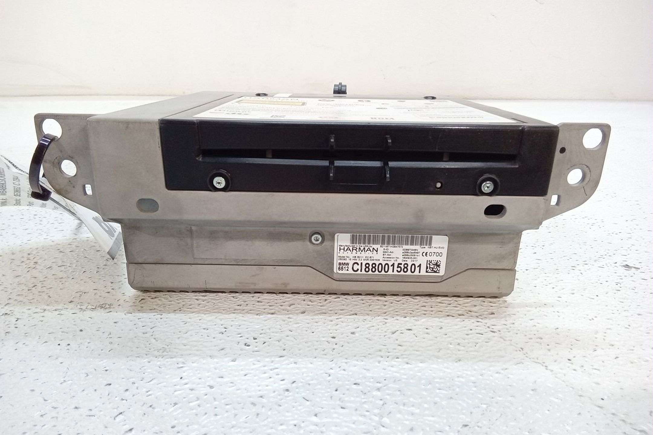 Pre-Owned 2018 BMW 330i Navigation Radio Receiver 2 DIN w/ CD Player 6512CI880015801 OEM (Good)
