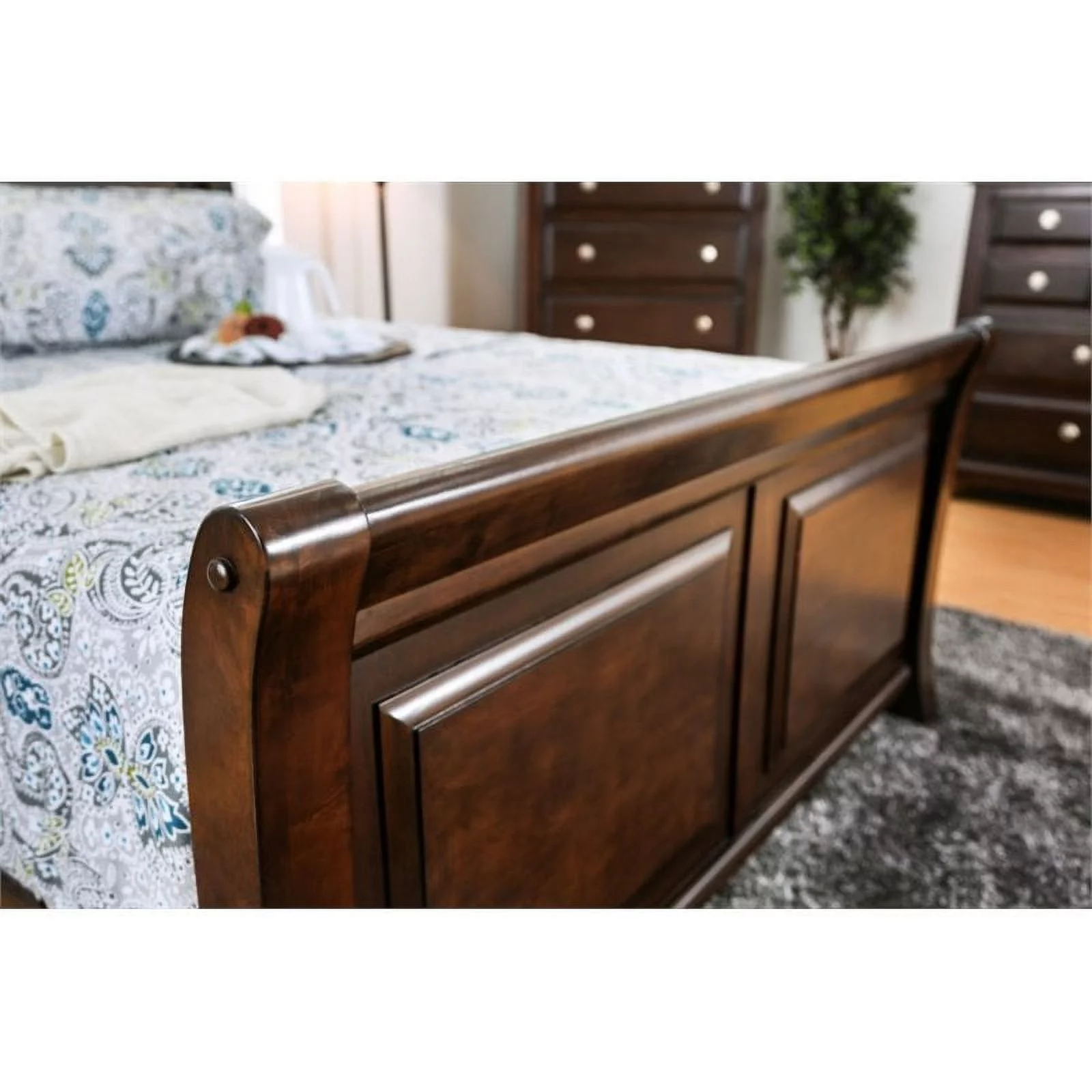 Furniture of America Glinda Wood California King Sleigh Bed in Brown Cherry