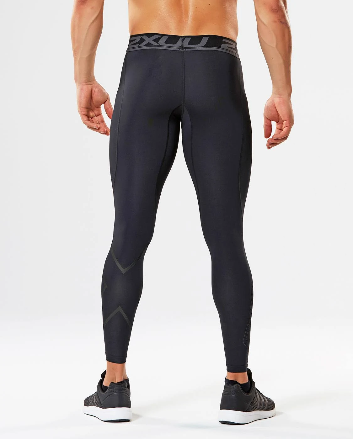 2XU Accelerate Compression Tights - Men&s Black/Nero, L - Megean