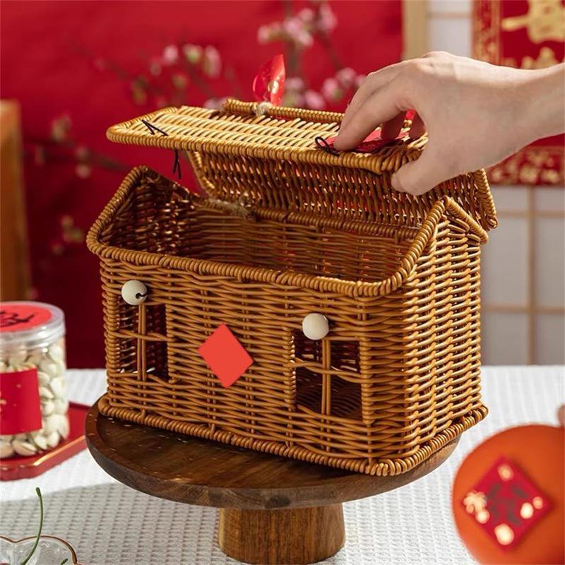 Rattan House Shaped Basket with Lid, Decorative Hand Woven Shelf Organizer with Folding Handle, Harvest Wicker Basket for Picnics, Easter, Organizing