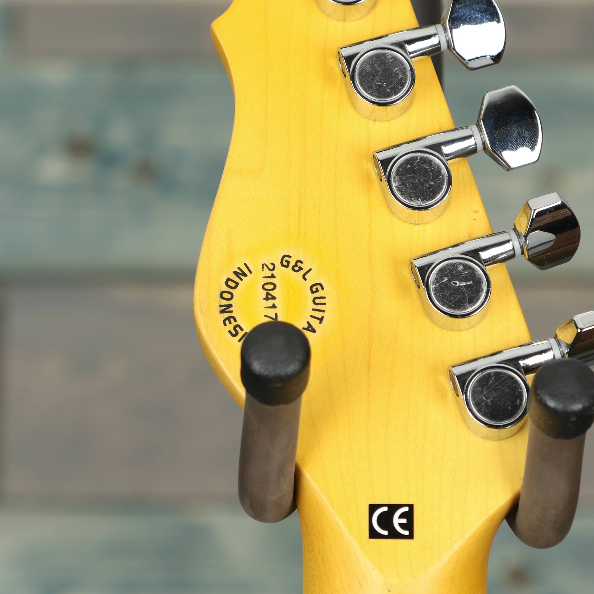 Gu0026L Tribute ASAT Classic Bluesboy Semi-Hollow - 3-Tone Sunburst