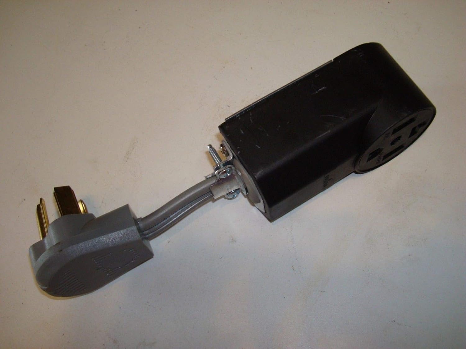 10-30P Male 3-Pin Plug To 10-50R Female 3-Prong Receptacle Socket Outlet, Dryer Stove Range Oven Electrical Power Cord Adapter/Convert. FX972-362