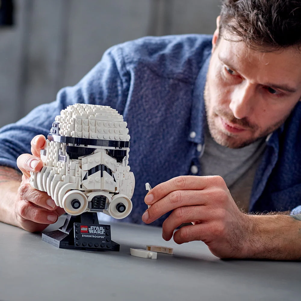 LEGO Star Wars Stormtrooper Helmet 75276 Building Kit, Cool Star Wars Collectible for Adults (647 Pieces)