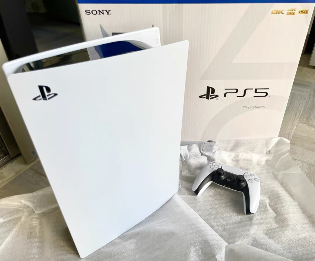 All new PS5 825GB with one controller
