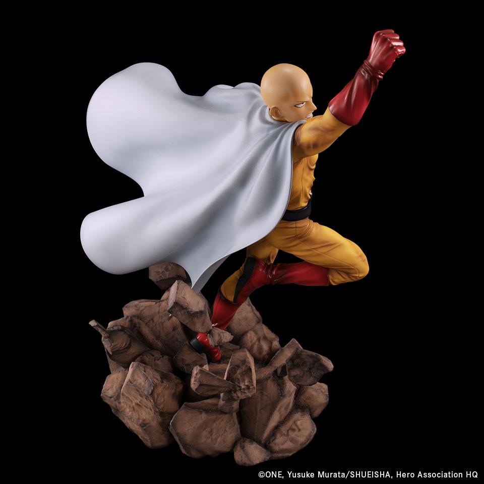 Estream Saitama One-Punch Man 1/7 Scale Figure