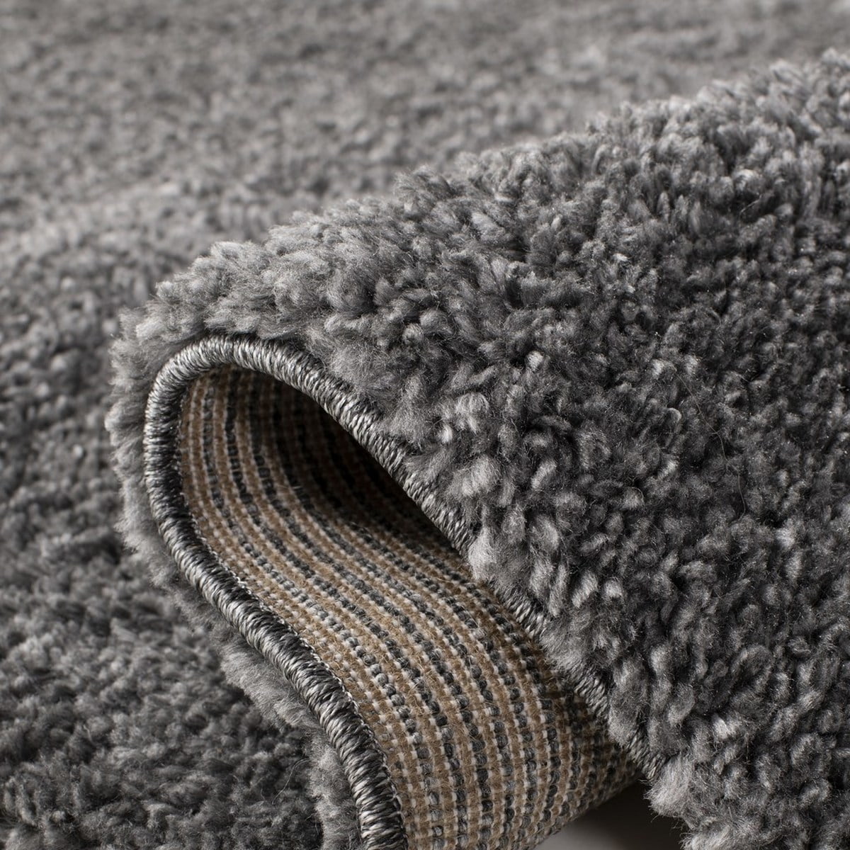 SAFAVIEH August Carlene Solid Plush Shag Area Rug, Grey, 4' x 4' Square