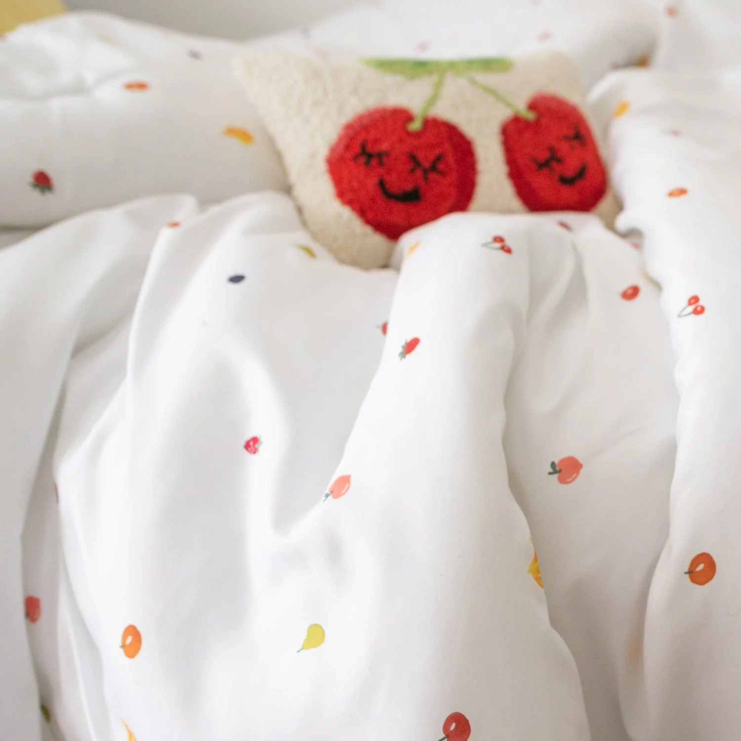 Dormify Fruit Showers Comforter and Sham Set, White & Rainbow Fruits, Full/Queen, Dorm & College Essentials