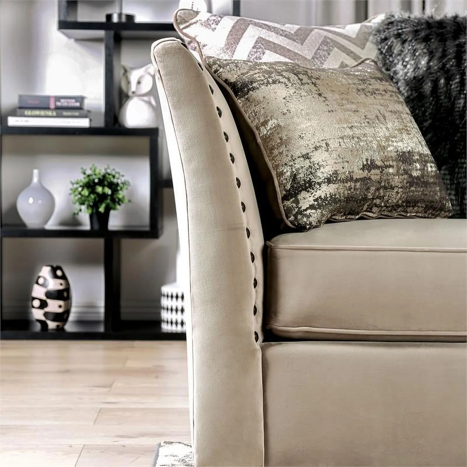 Furniture of America Keinisha Transitional Fabric Nailhead Loveseat in Beige