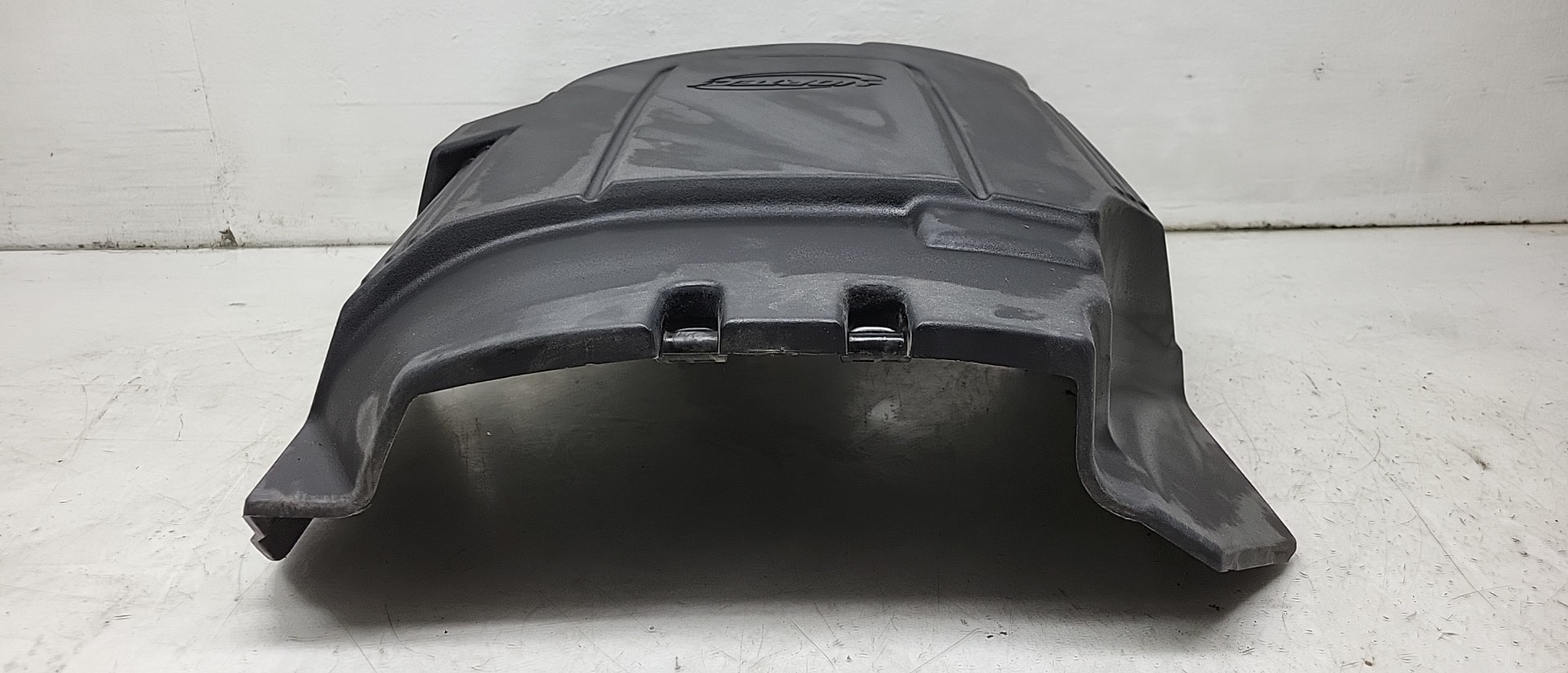 Pre-Owned 09 2009 Cadillac Escalade Engine Cover 6.2L OEM (Good)