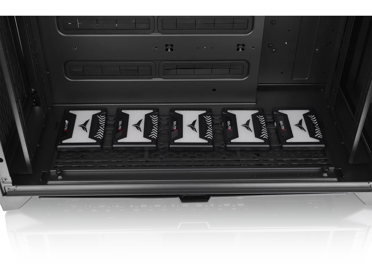 Thermaltake CTE C750 TG ARGB E-ATX Full Tower with Centralized Thermal Efficiency Design; 3x140mm CT140 ARGB Fans Pre-Installed