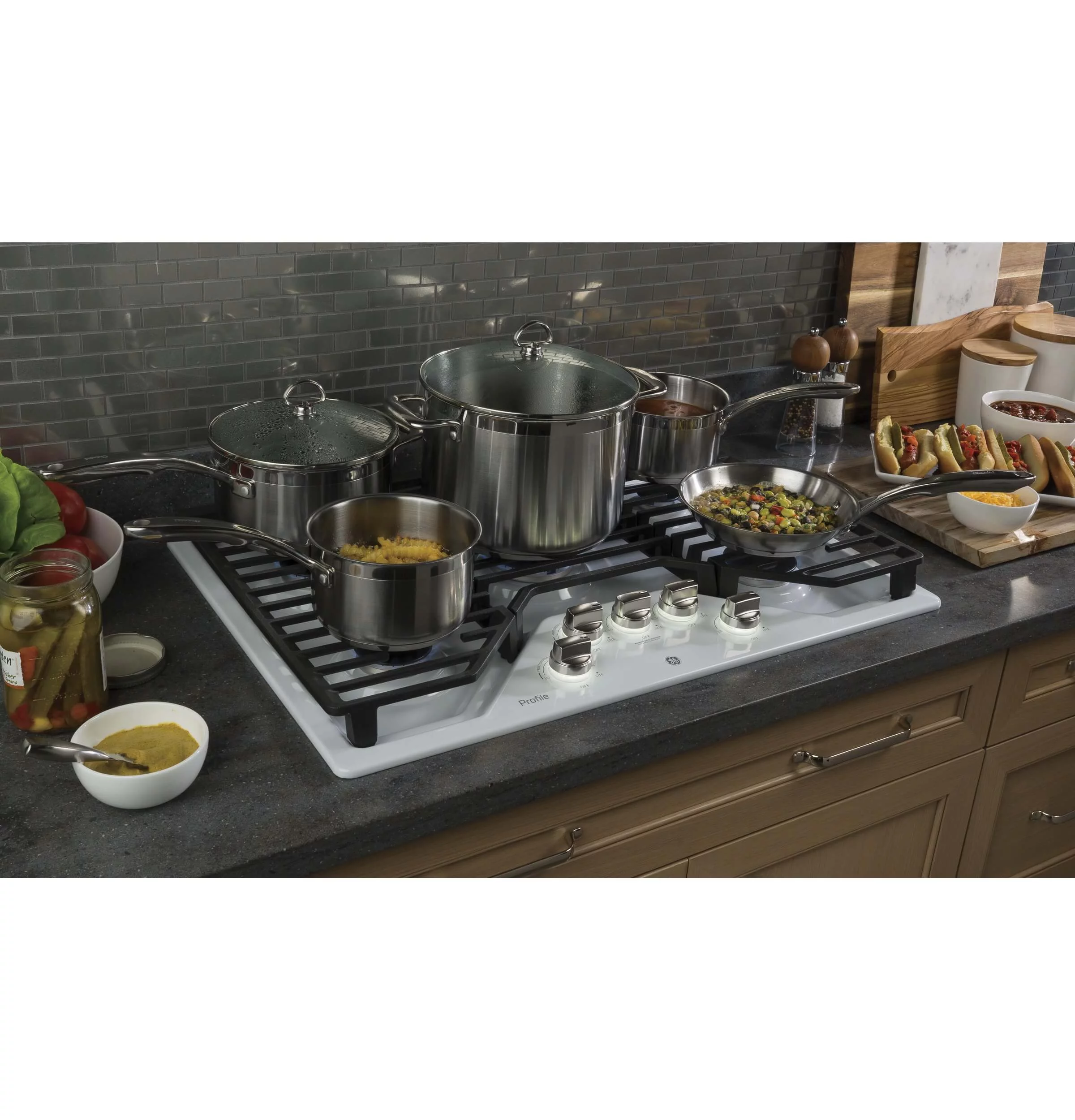 GE Appliances PGP7030DLWW 30 Inch Gas Sealed Burner Cooktop White