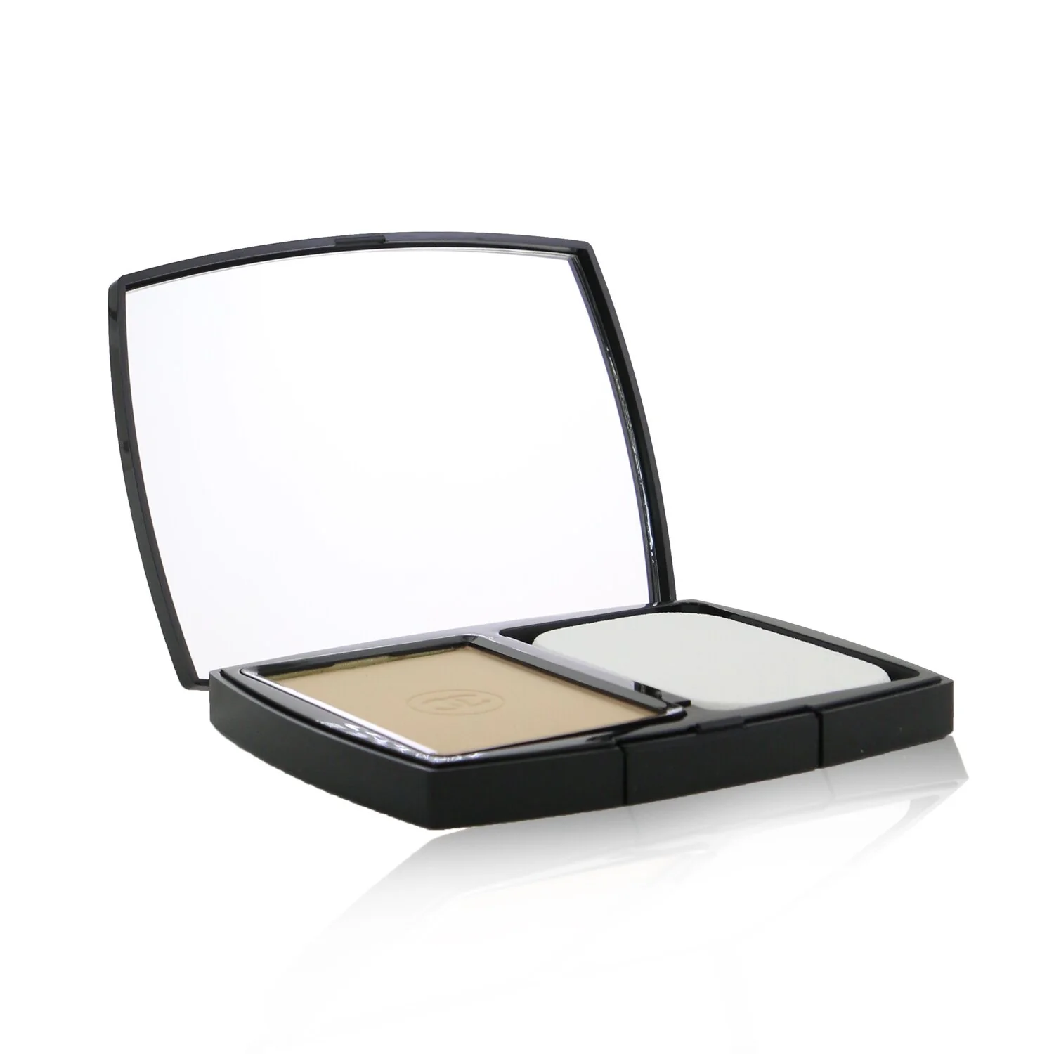Chanel Ultra Le Teint Ultrawear All Day Comfort Flawless Finish Compact Foundation - # B40 13g/0.45oz