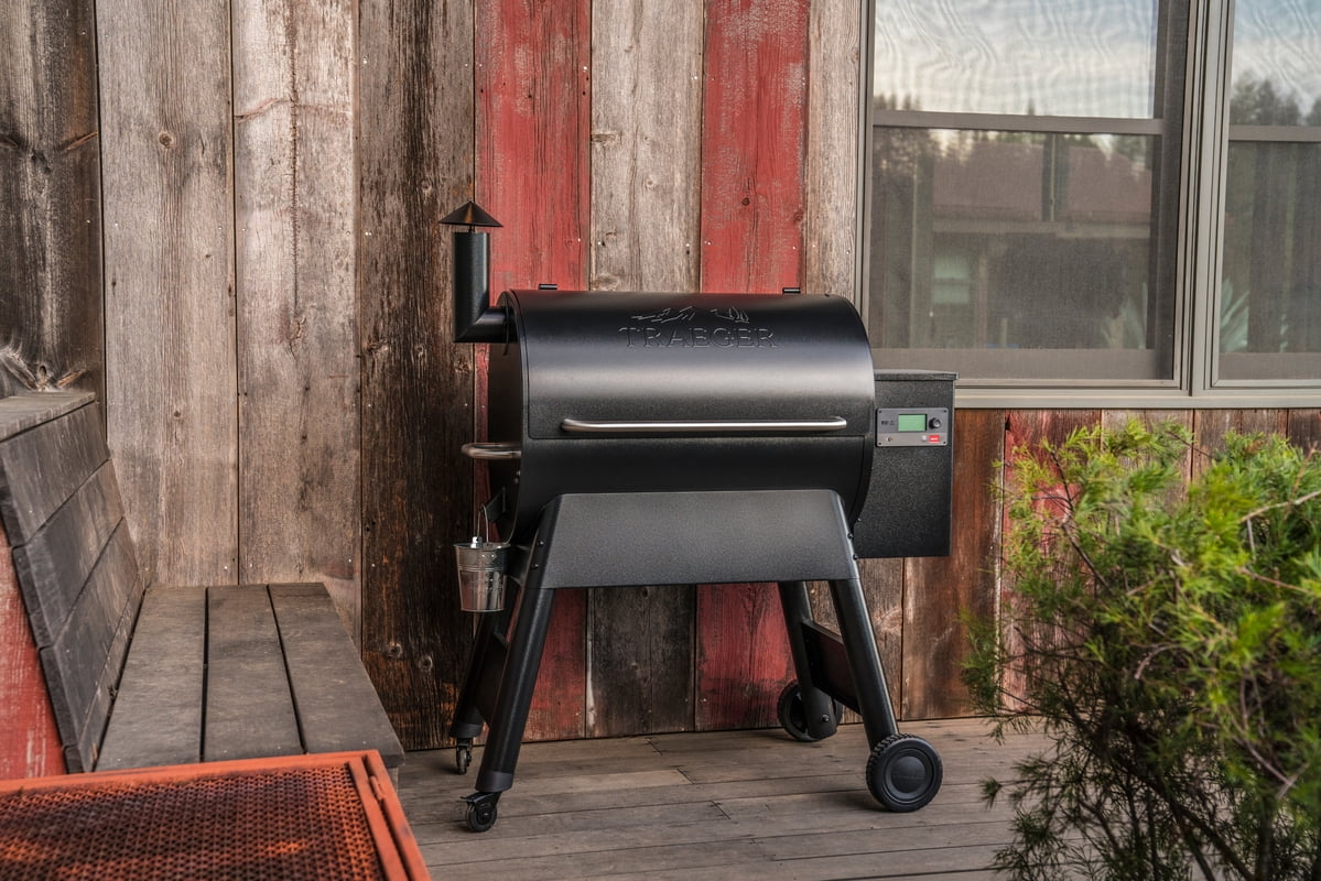 Traeger Pellet Grills Pro 780 Wood Pellet Grill and Smoker - Black