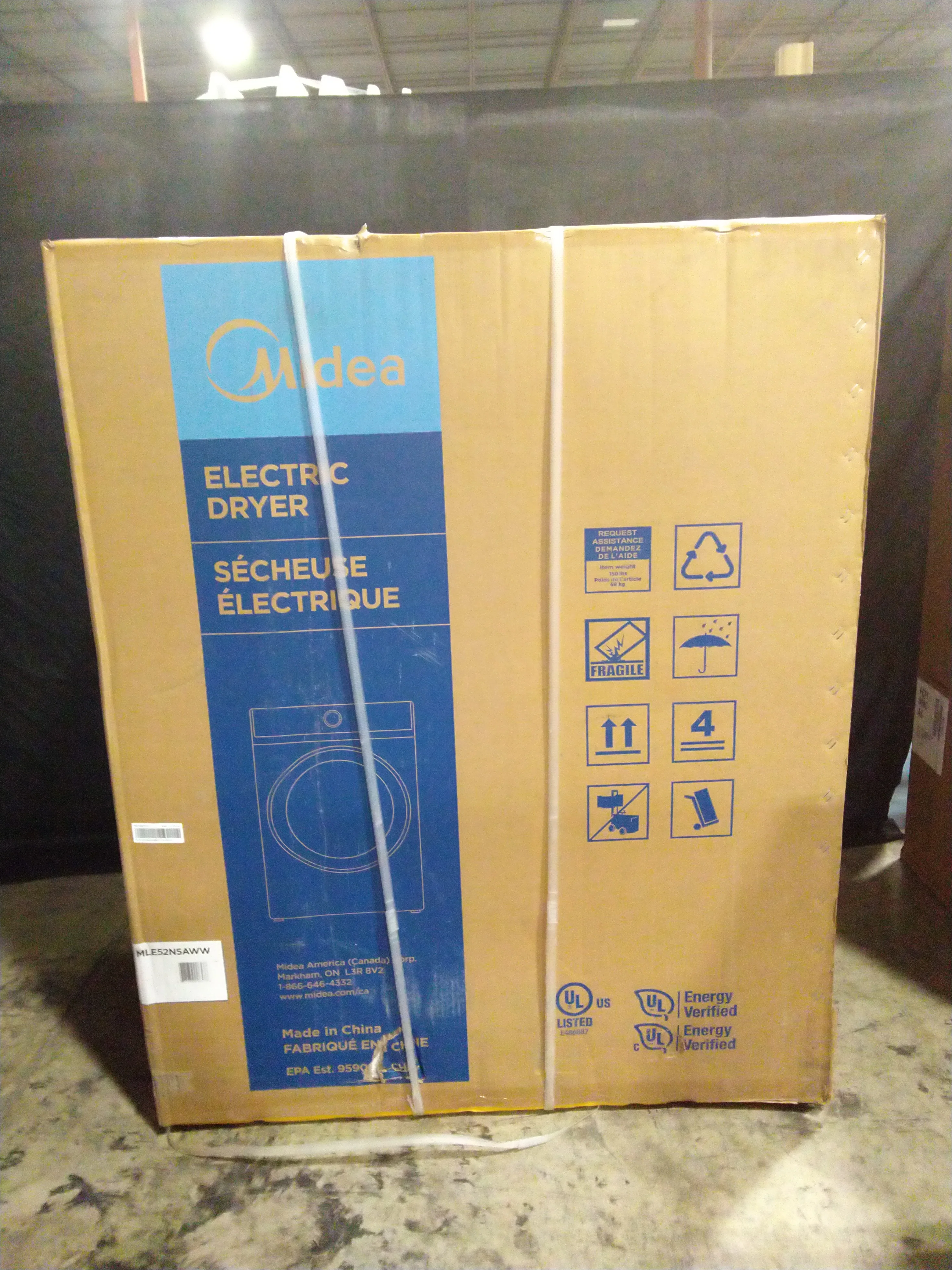 MIDEA LAUNDRY SUITE 5.2 cu ft. Front Washer and 8.0 cu.ft Electric Dryer
