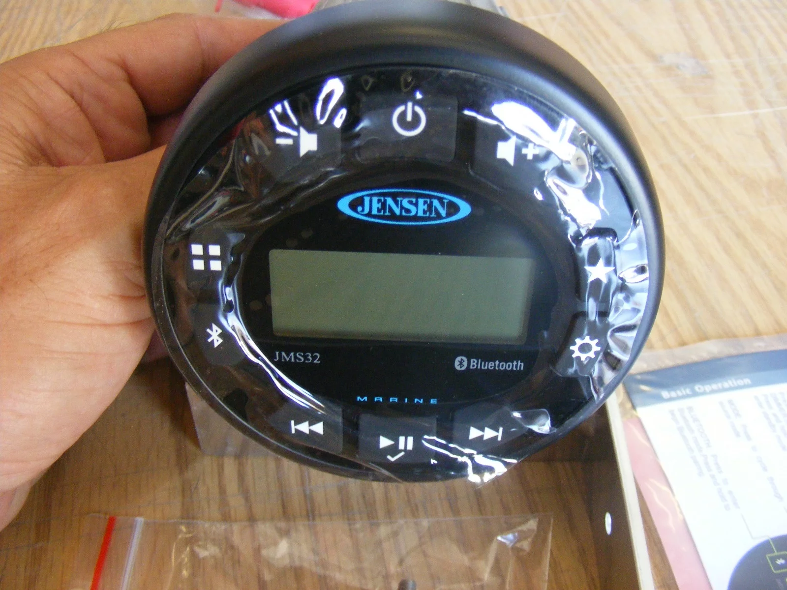 Jensen JMS3RTL AM/FM/USB Waterproof Bluetooth Stereo