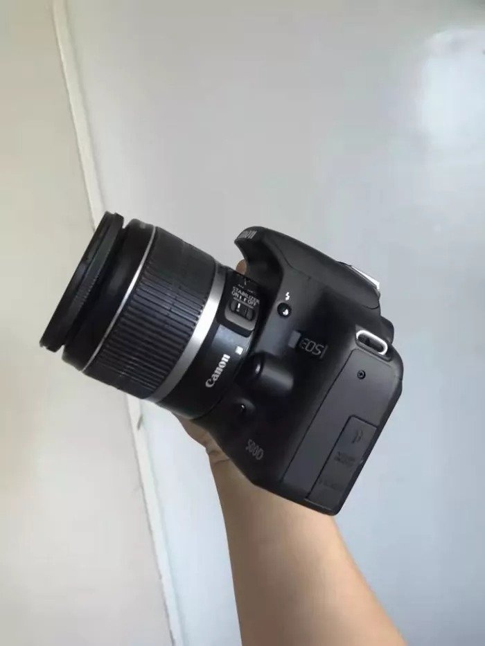 Canon EOS 550D 18.0MP Digital SLR Camera with EF