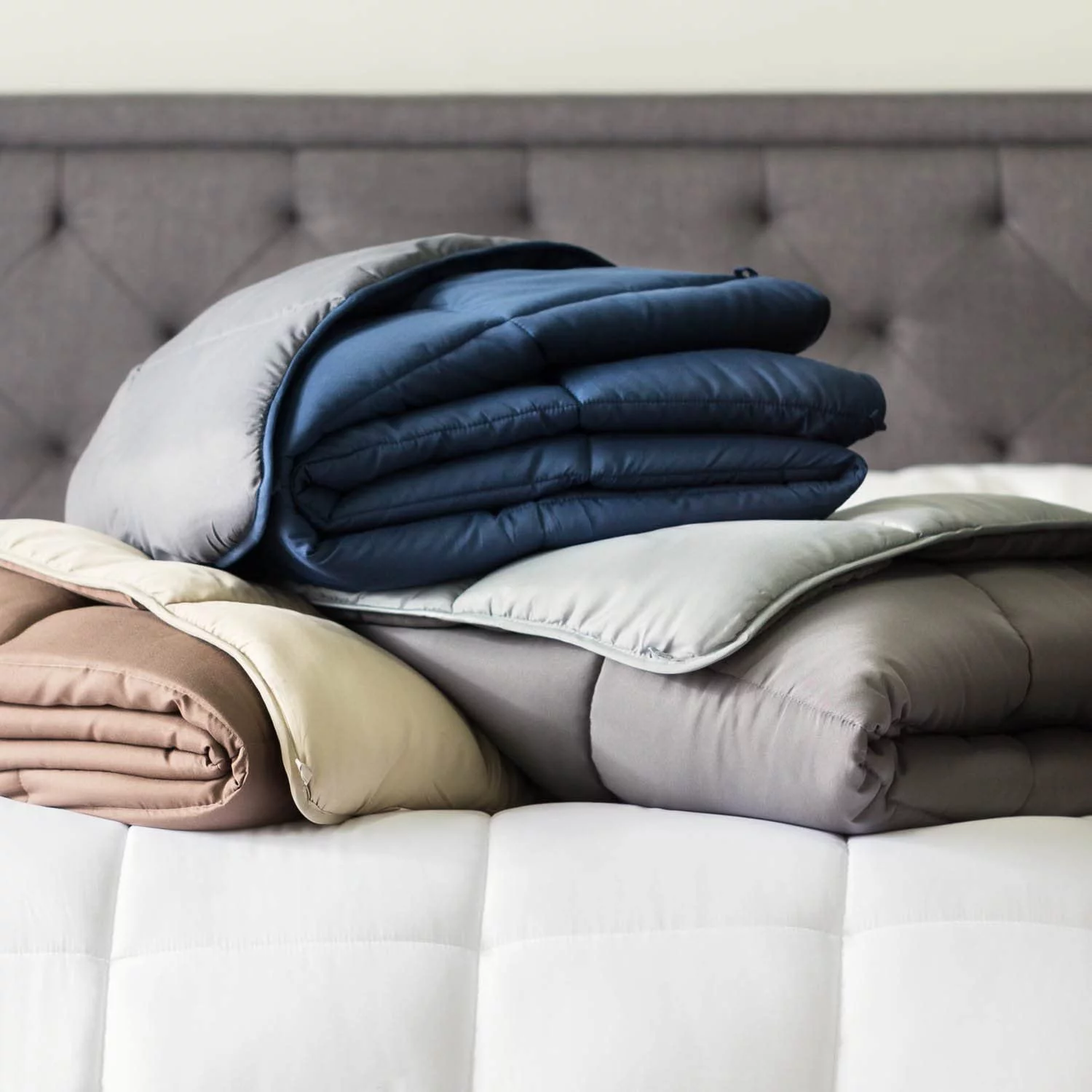 Super King Comforter Multi Ruffle Teal Luxurious Microfiber Fill Comforter, Pillowcases & Premium Piping