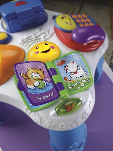 Fisher-Price Laugh & Learn Fun with Friends Musical Table Activity Center