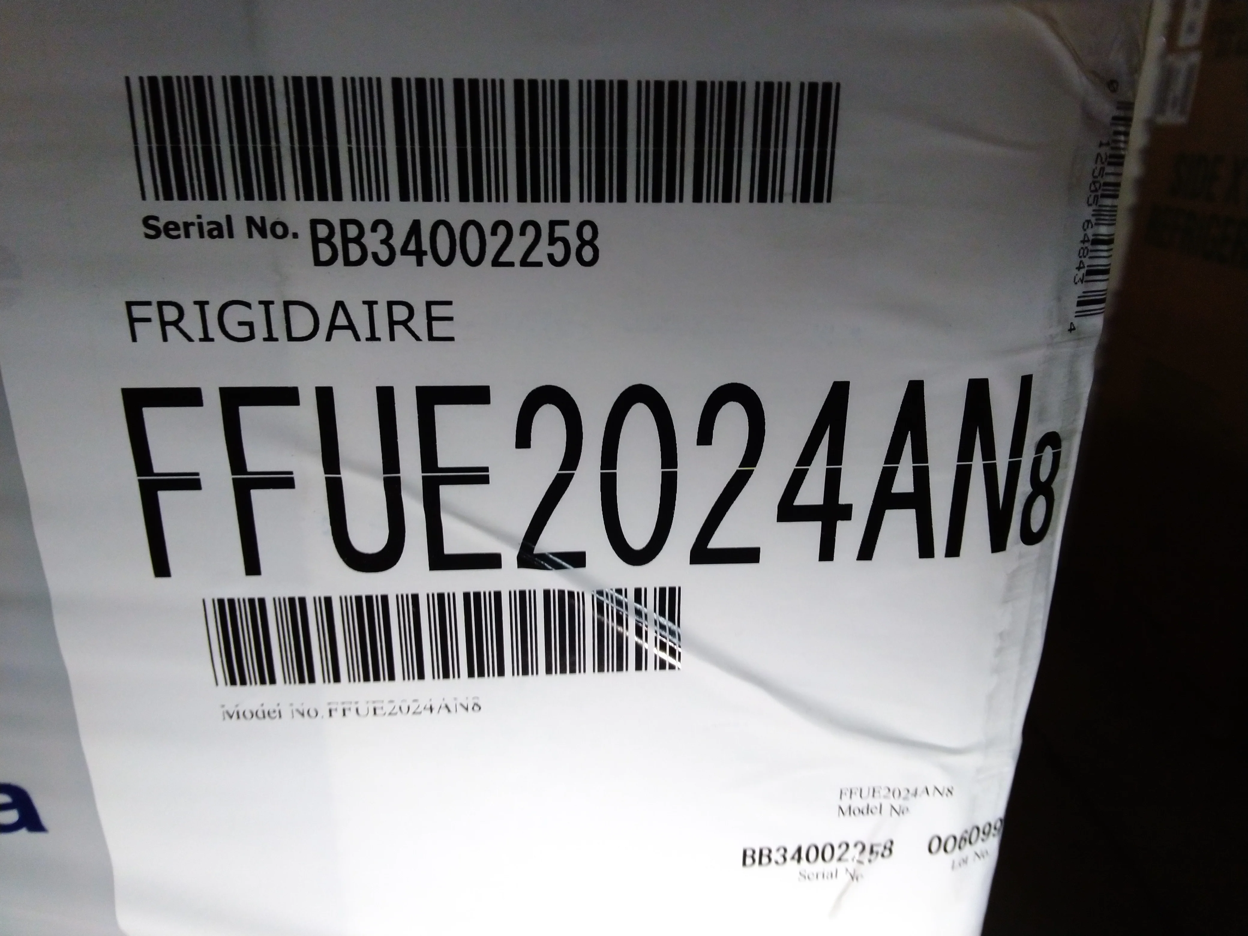 FRIGIDAIRE 20 CU FT. UPRIGHT FREEZER WITH AUTO-CLOSE DOORS - FFUE2024AN