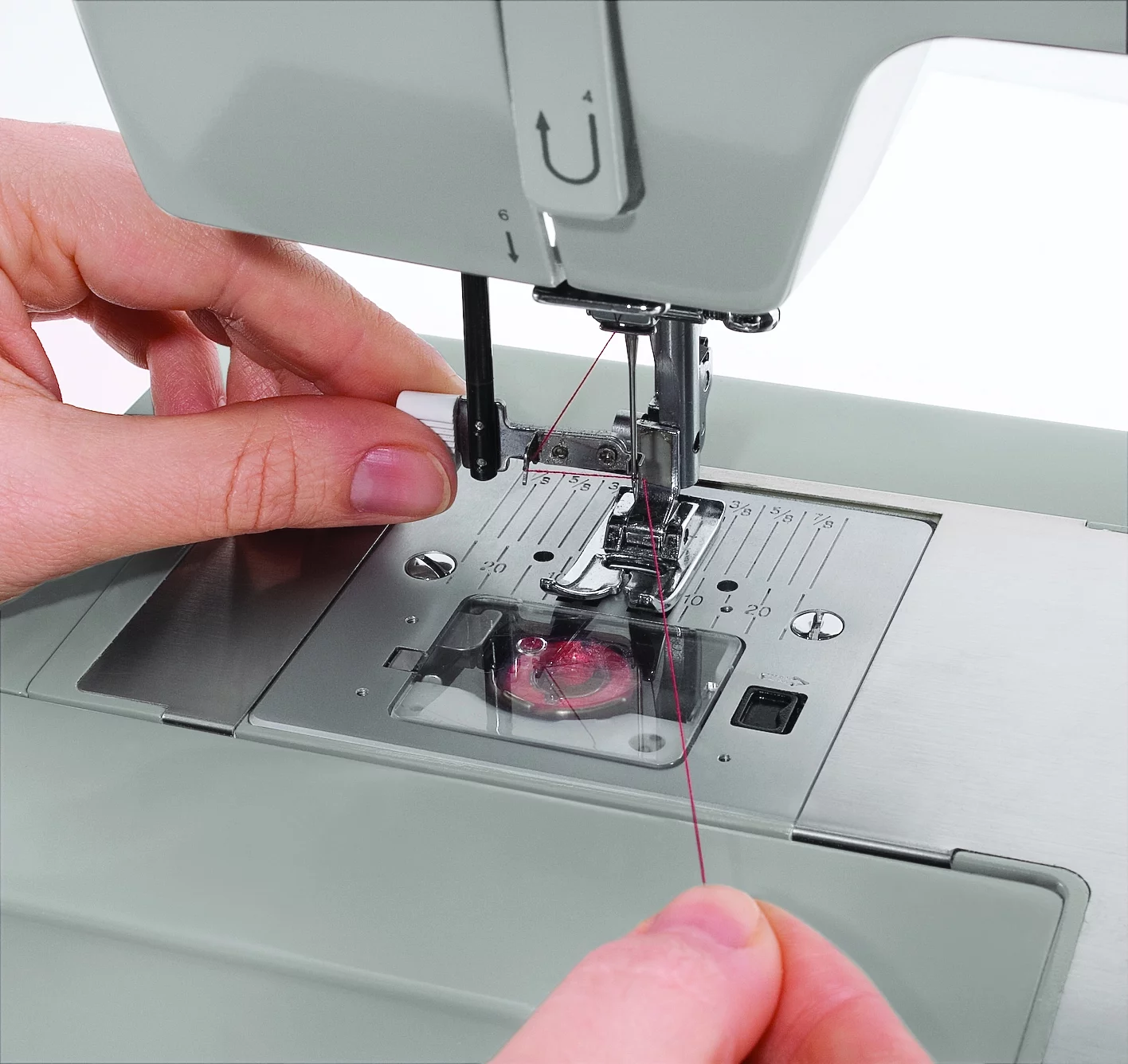 Singer® Heavy Duty 4423 Sewing Machine With 97 Stitch Applications