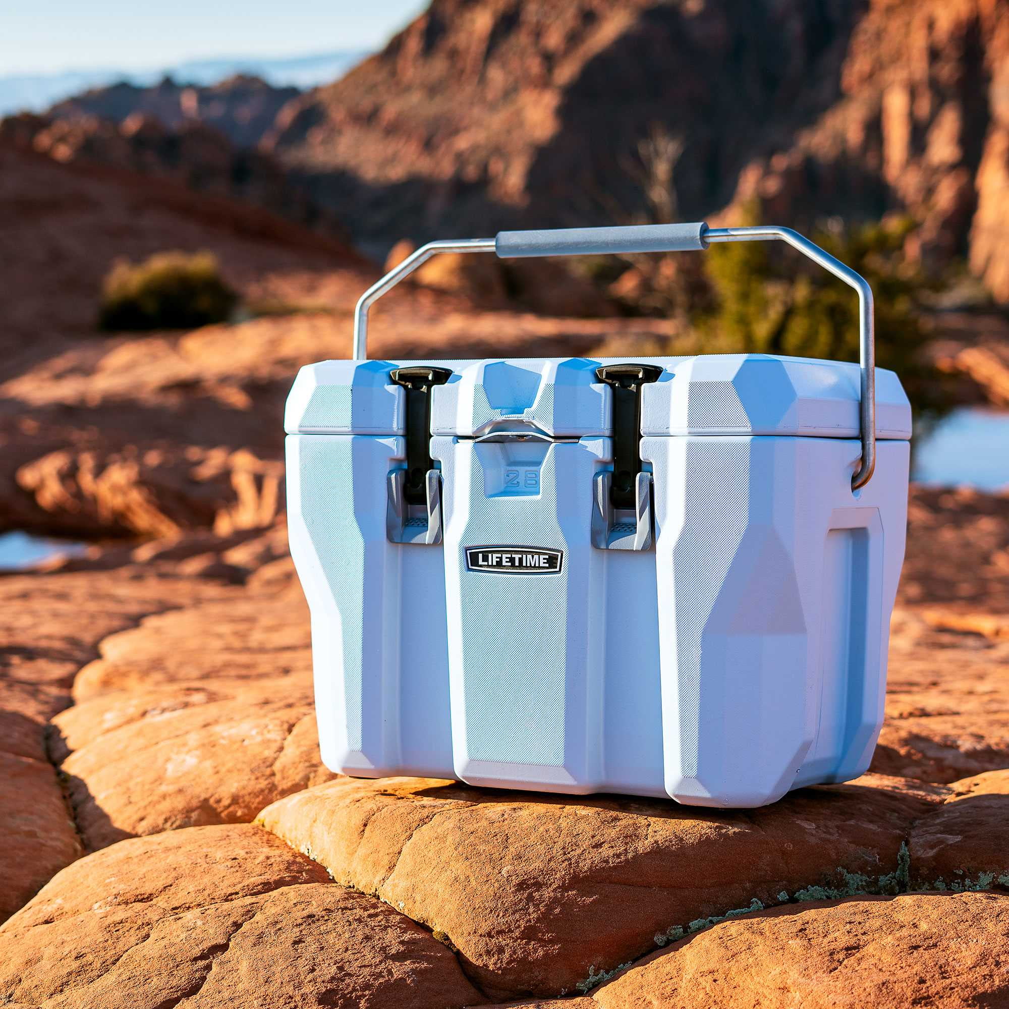 Lifetime 28 Quart High Performance Polyethylene Cooler, Sky Blue (91020)