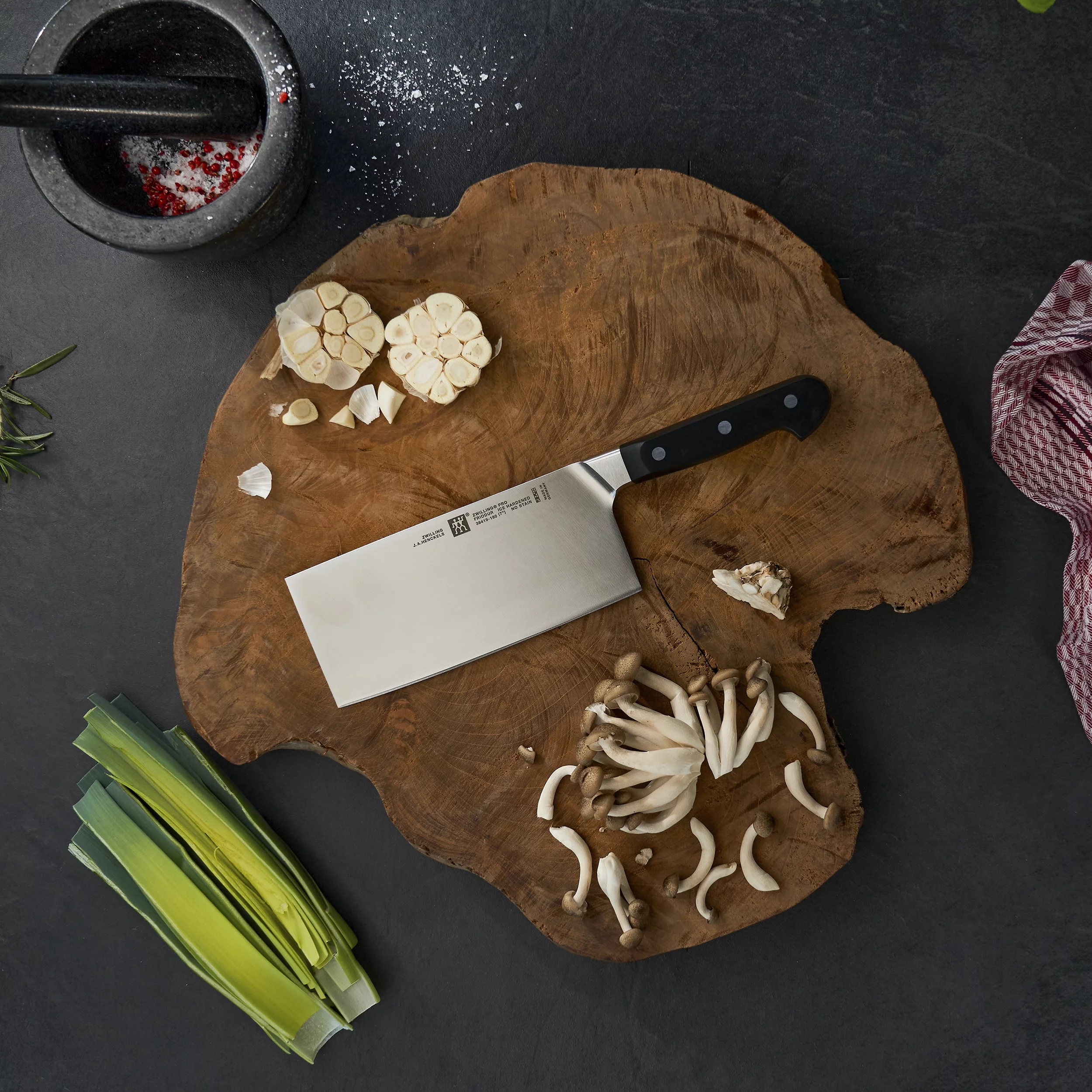 ZWILLING Pro 7" Chinese Chef's Knife/Vegetable Cleaver