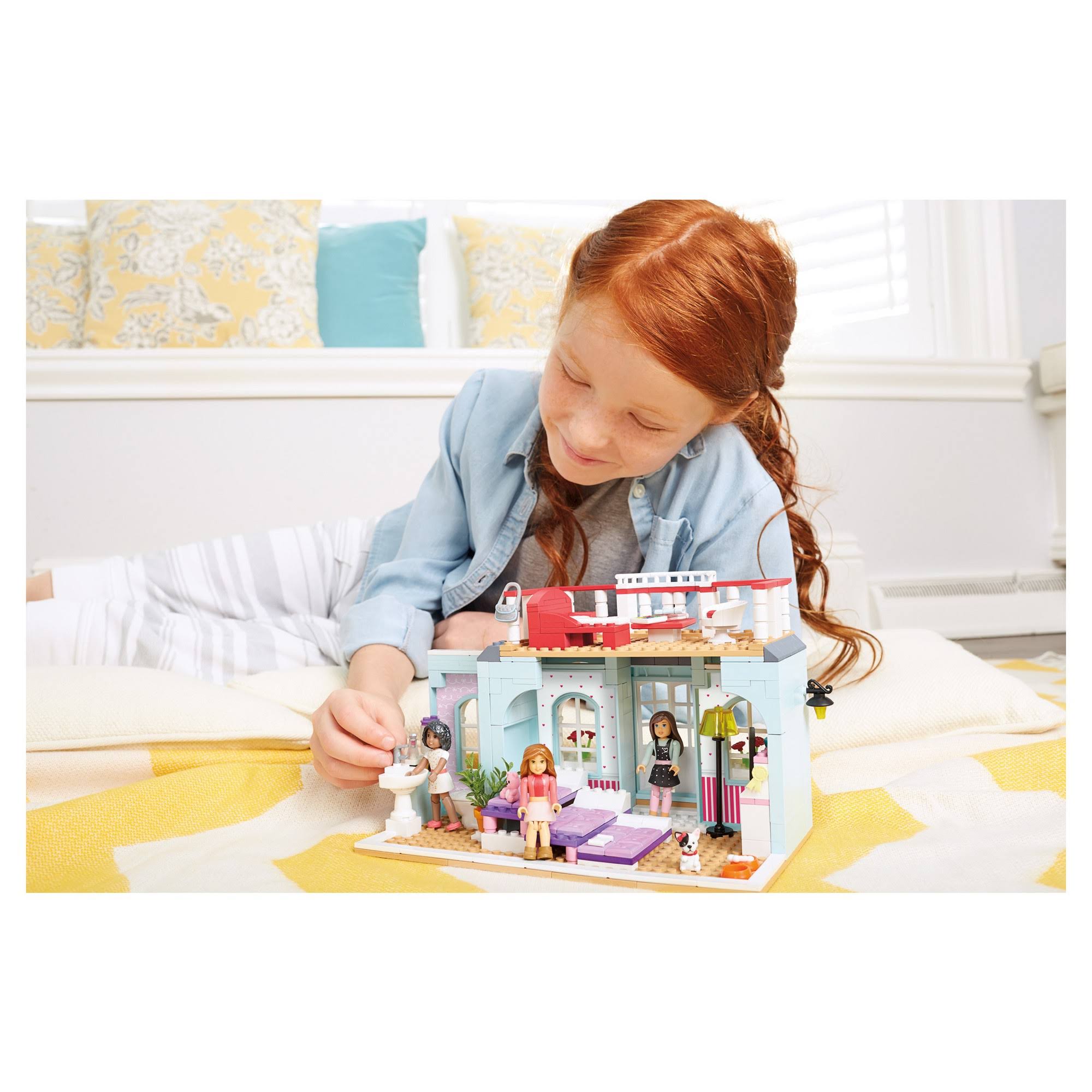 Mega Bloks American Girl Grace&s 2-in-1 Buildable Home (749 Pieces)