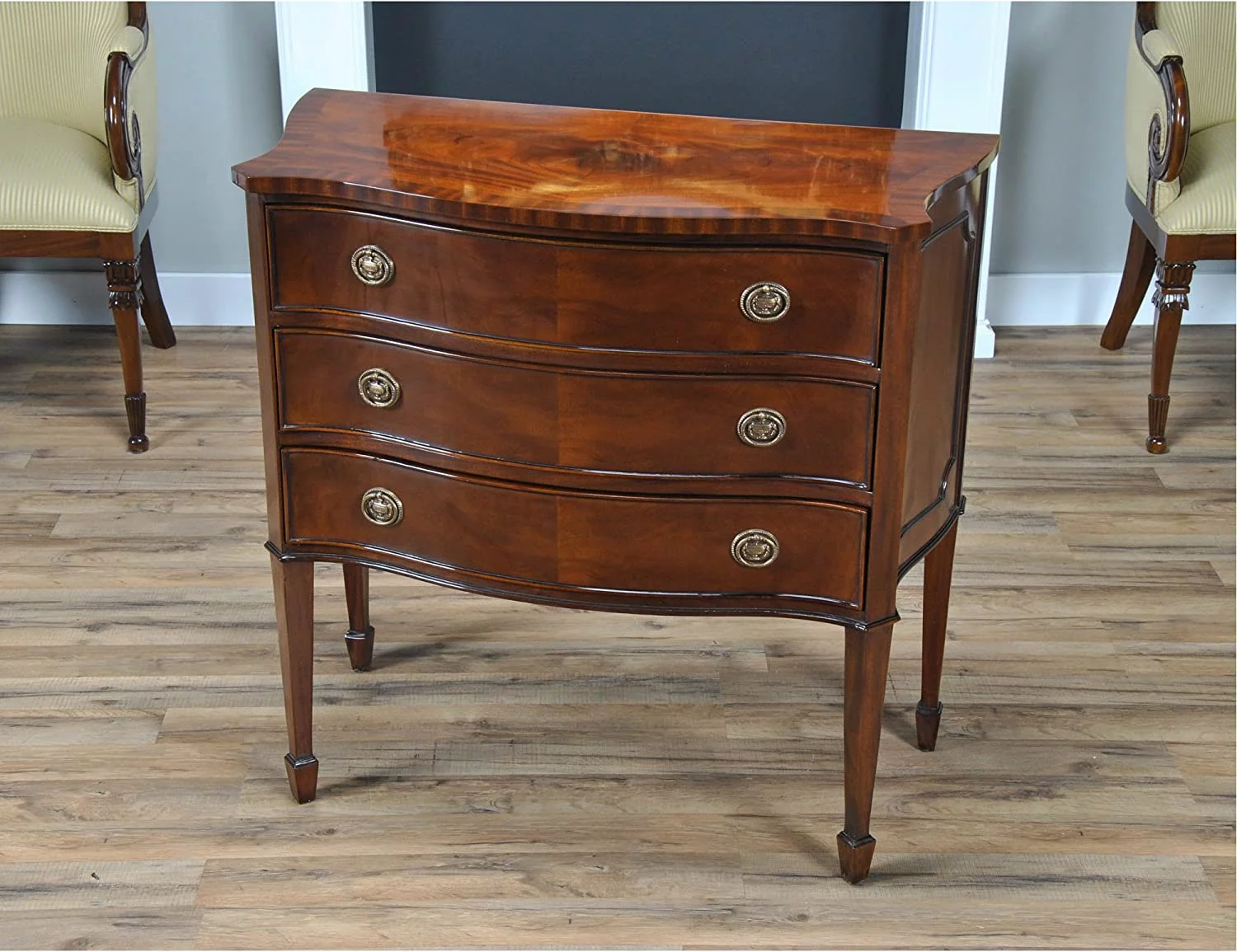 Mahogany Hepplewhite Chest