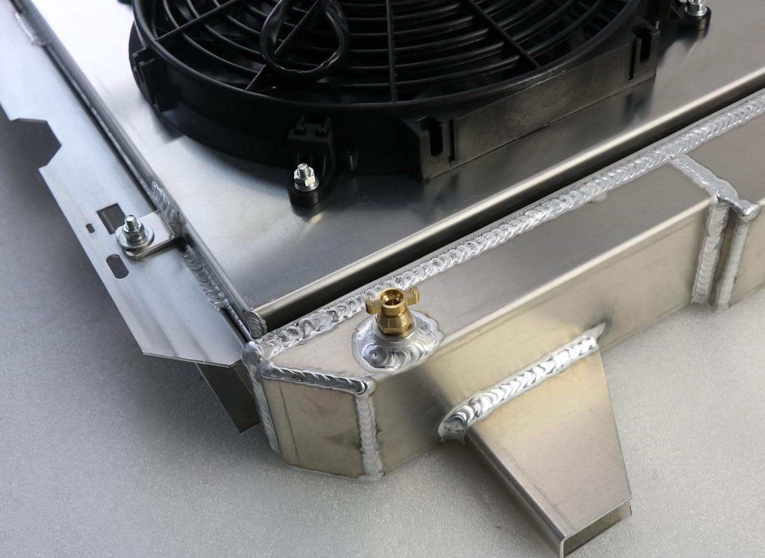 CoolingCare Radiator Compatible with 1985-1997 Ford F150 F250 F350 Bronco & 90-97 Ford F Super Duty & 88-97 Ford F53 V8 Engine