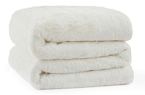 UGG 13711 Alondra Full-Queen 3-Piece Comforter Set Soft Cozy Bedding Faux Fur Comforter and Two Pillow Shams Luxury Blanket Set for Bedroom Accents